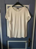 Top gepflegte weiße Yessica Bluse Gr. M Hessen - Groß-Gerau Vorschau