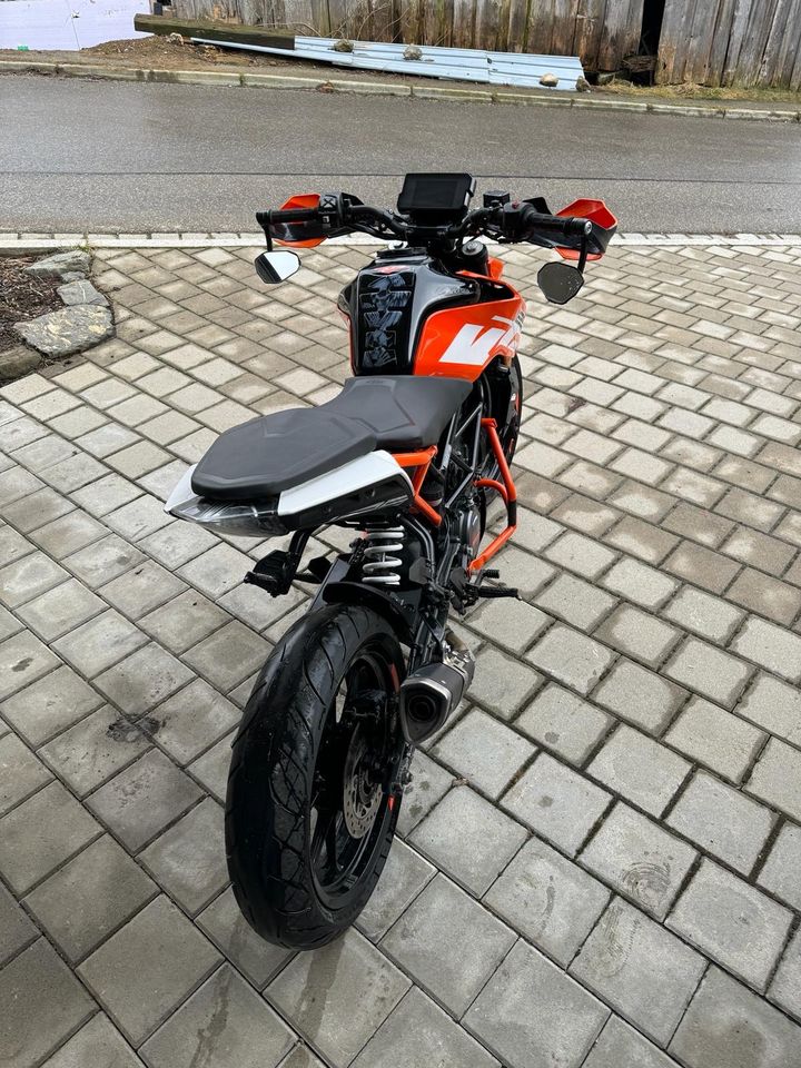 KTM Duke 125 in Obermaiselstein