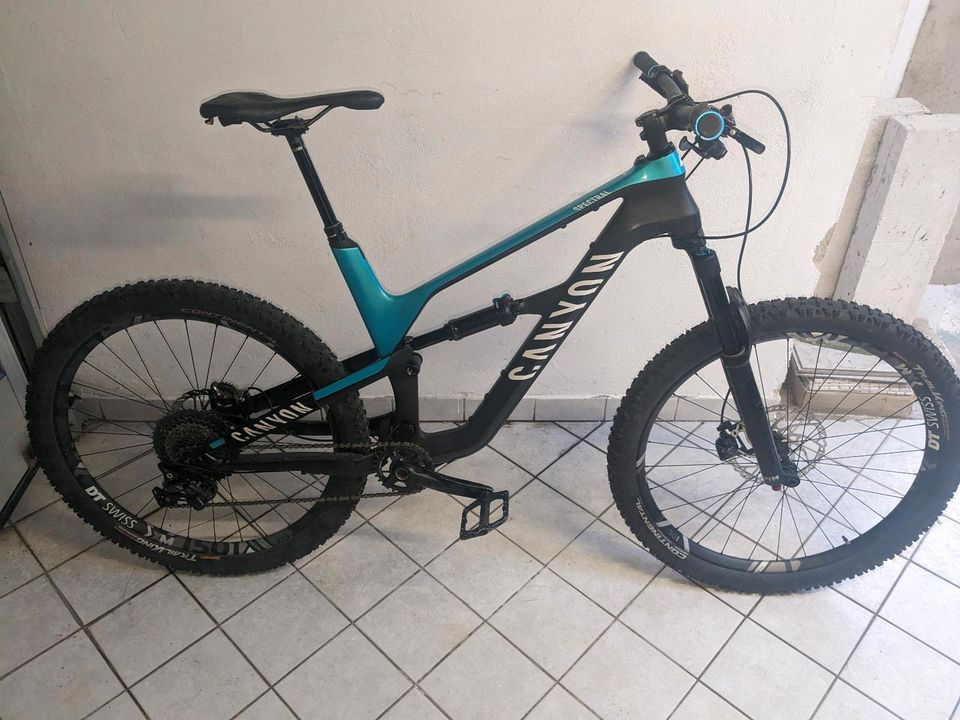 Canyon Spectral CF 9 ( L ) ( 27,5 ) Carbon MTB in Brunsbuettel