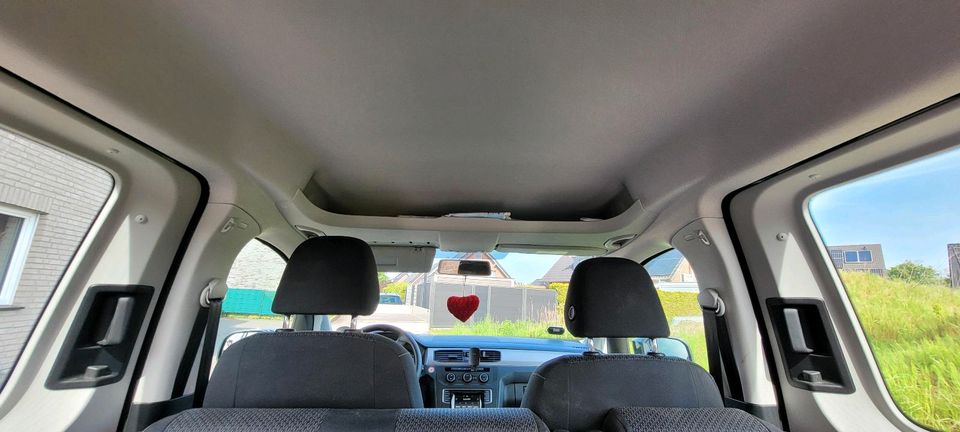 VW Caddy 1.4 TSI Automatik Rollstuhlrampe behindertengerecht in Ennigerloh
