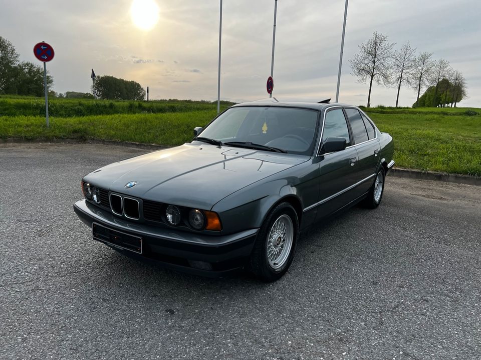 BMW E34 525i Oldtimer H Kennzeichen in Bielefeld