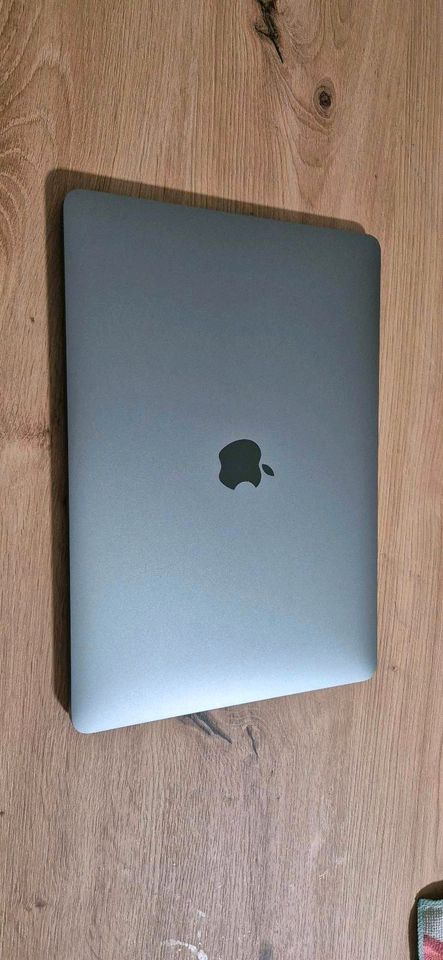 Apple MacBook Air M1 8GB 2020 13,3" 256GB in Mannheim