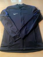 Nike Trainingsanzug Gr. S   DRI-FIT Bayern - Essenbach Vorschau