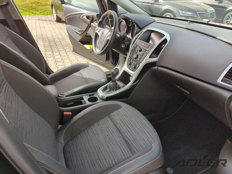 Opel Astra J Style 1.4 Turbo Mehrzonenklima SHZ Lenkr in Bahretal