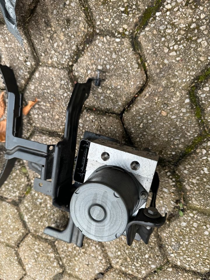 Audi A4 b7 Abs Block Hydraulikblock 2.0Tdi BPW in Orenhofen