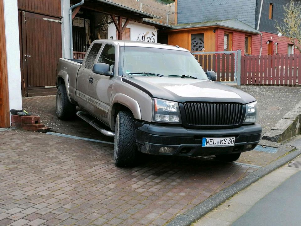 Chevrolet Silverado Z71 Motor neu in Weinbach