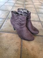 Street Shoes Stiefeletten Pumps Braun Gr. 40 Nordrhein-Westfalen - Meschede Vorschau