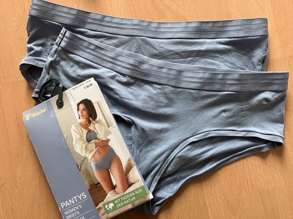 Tchibo 2 Pantys NEU blau S 36/38 Damen in Ühlingen-Birkendorf