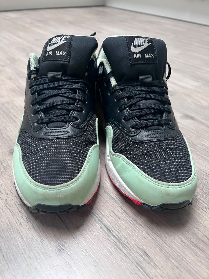 Nike Air Max 1 FB Yeezy US 8 / Größe 41 in Neuss