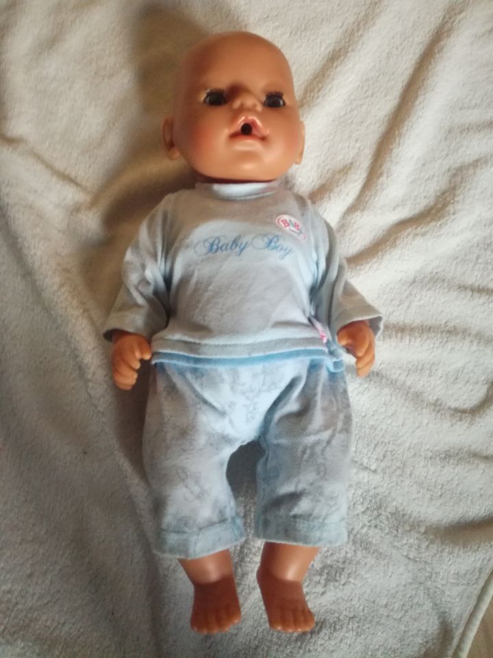 Puppe-baby boy in Göttingen