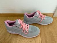 Schuhe Damen Sneaker/ Sportschuhe NEU Gr.: 40 Bayern - Bruckmühl Vorschau