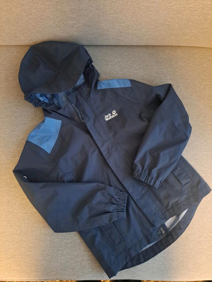 Windjacke blau, Jack Wolfskin, Gr. 128 in Stuttgart