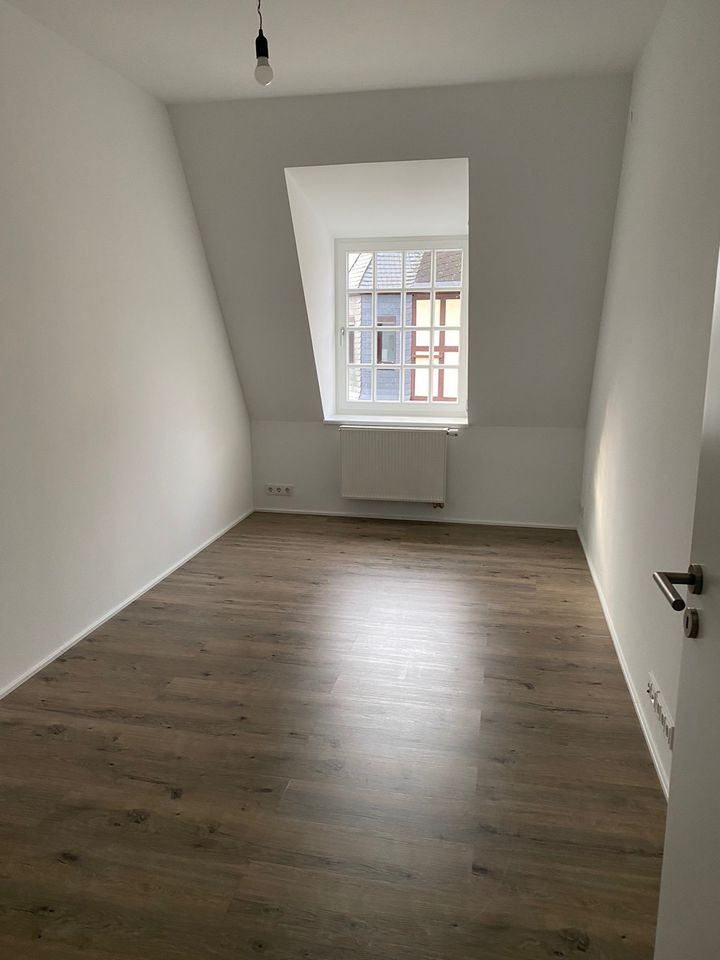 Klimatisierte 2-Zimmer-Wohnung mit Terrasse & EBK | NR-Oberbieber in Neuwied