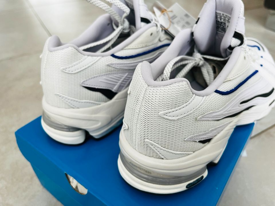 Adidas Orketro Retro Sneaker Gr. 43 1/3 Neu in Velbert