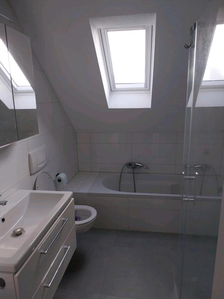 Großzügige 4-Zimmer Wohnung im 1. OG eines 3 Familienhauses in Illertissen