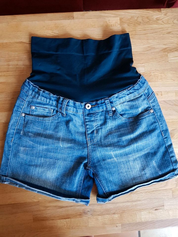 Umstands Shorts, Gr. S in Hamburg