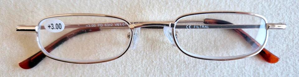 NEU-wertige Filtral Lesebrille / Lesehilfe +3 Dioptrien mit Etuis in Fürstenfeldbruck
