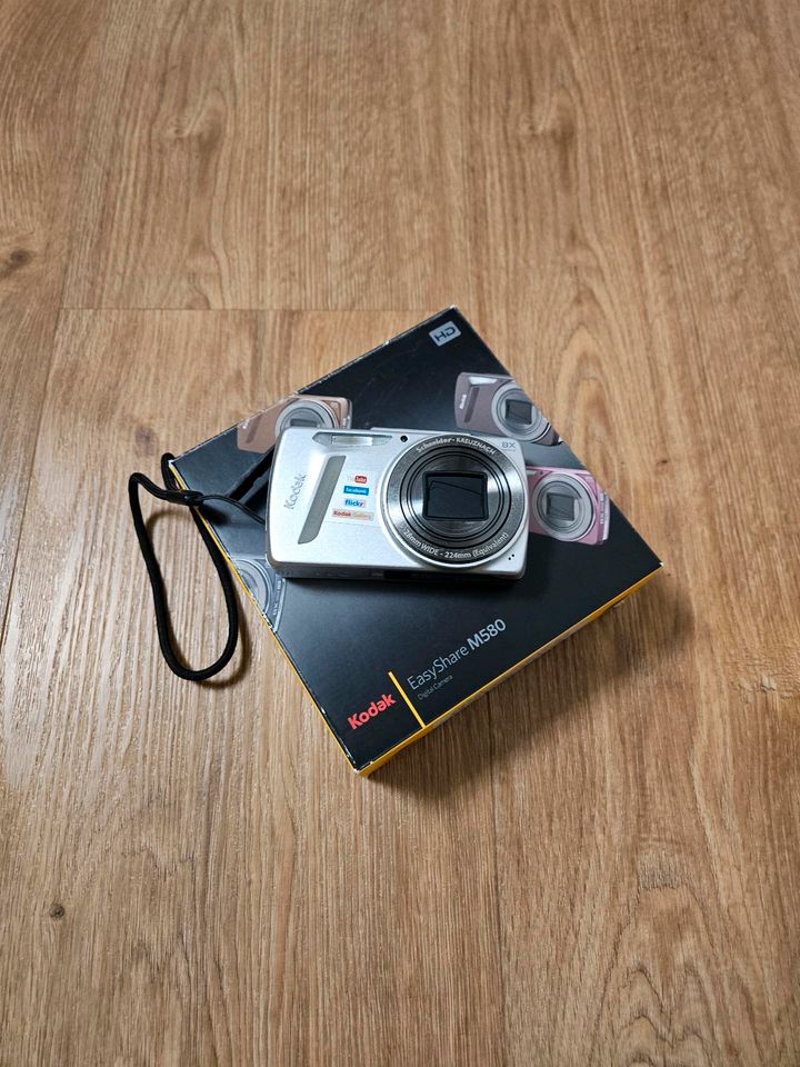 Kodak easyshare M580 Digitalkamera Cam Kamera in Emmendingen