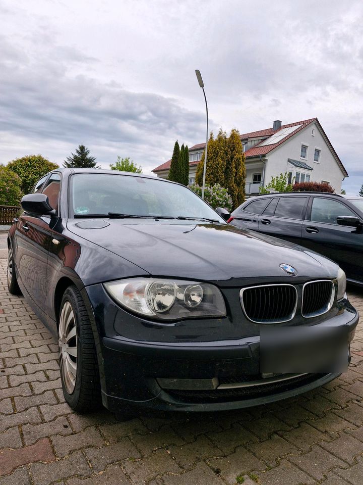 1er BMW 118d  8-fach bereift in Vohenstrauß