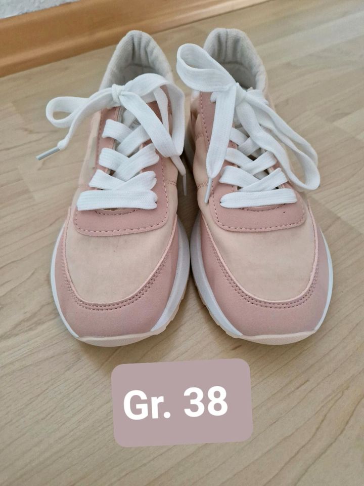 NEU Sneaker Gr. 38, Sixth Sens in Lehrte