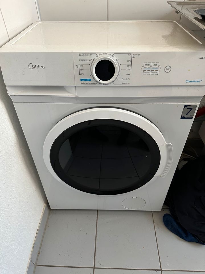 Waschmaschine Weiß Midea MF 100 in Berlin