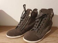 graue Sneakers Bayern - Eging am See Vorschau