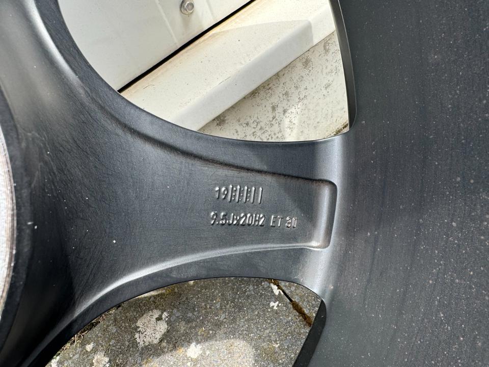 Alufelgen Ronal R20 9,5J Winterreifen Rotalla 275 40, BMW X5 X6 in Hemmingen