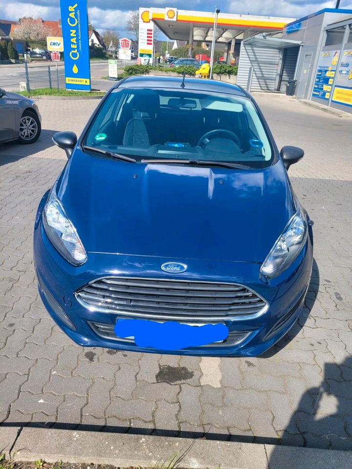 Ford Fiesta mit neue TÜV in Lübeck