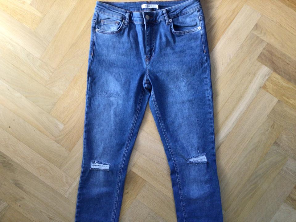 Neue Skinny Mid Waist Destroyed Jeans von NA-KD Größe 40 in Frankfurt am Main
