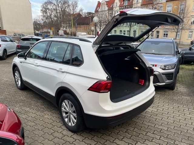 Volkswagen Tiguan 1.5 TSI ACT EDITION+NAV+CLIMATRONIC+1HAND in Halberstadt