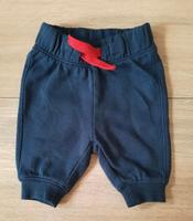 C&A Jungen Jogginghose 50/56 blau rot Sweathose Jungs Baby Club Berlin - Spandau Vorschau