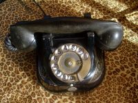 Antikes RTT 56 A Telefon mit Haltegriff in Messing aus Belgien. Rheinland-Pfalz - Plein Vorschau