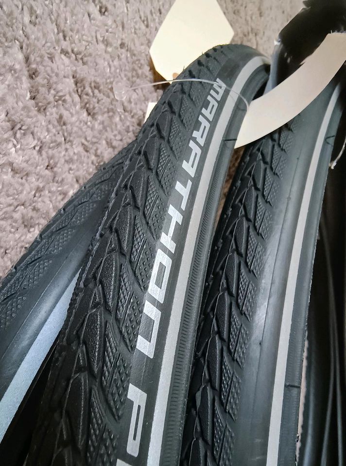 3 x Schwalbe Marathon Plus 22x1" Reifen, Neu in Langenfeld