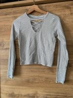 Gestreiftes Bauchfreies Langarmshirt Hollister Nordrhein-Westfalen - Lohmar Vorschau