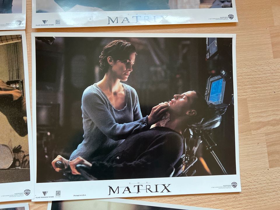 The Matrix Lobby Cards aus dem Jahr 1999 in Nachrodt-Wiblingwerde