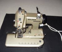 Kleine Vintage Industrienähmaschine Blindstich Nähmaschine Mauser Baden-Württemberg - Tennenbronn Vorschau