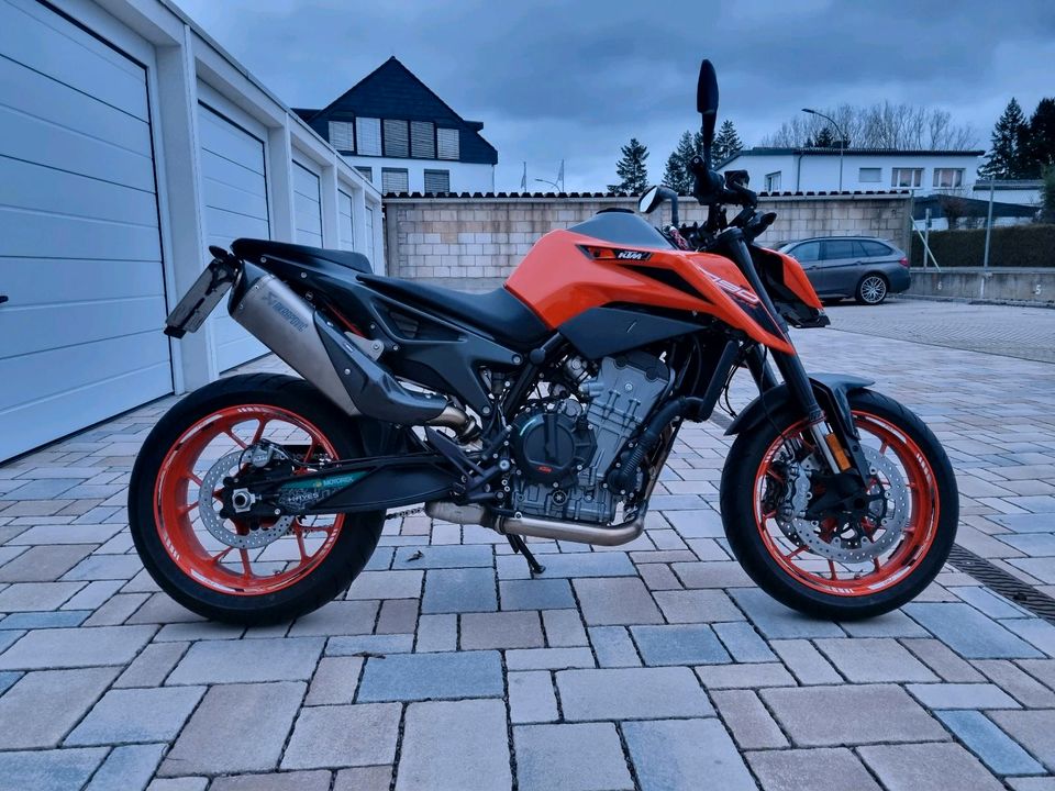 KTM 790 Duke Akrapovic in Ober-Mörlen