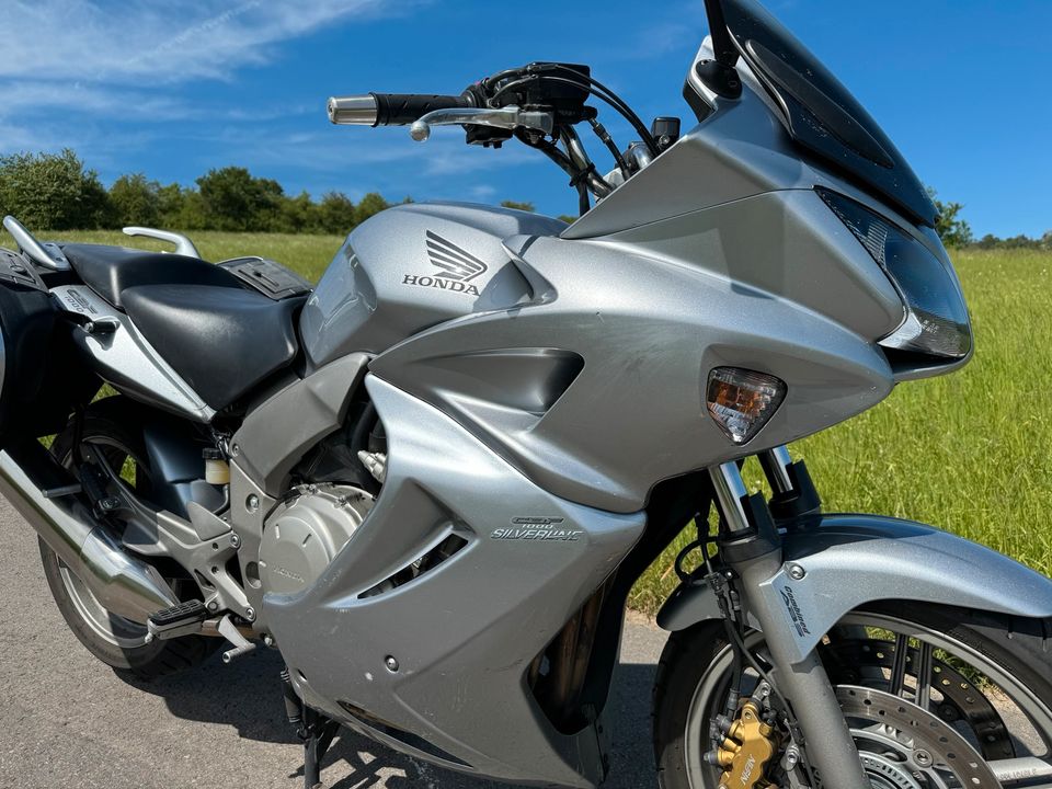 HONDA CBF 1000 ABS + Koffer SC58 SILVERLINE in Höxter