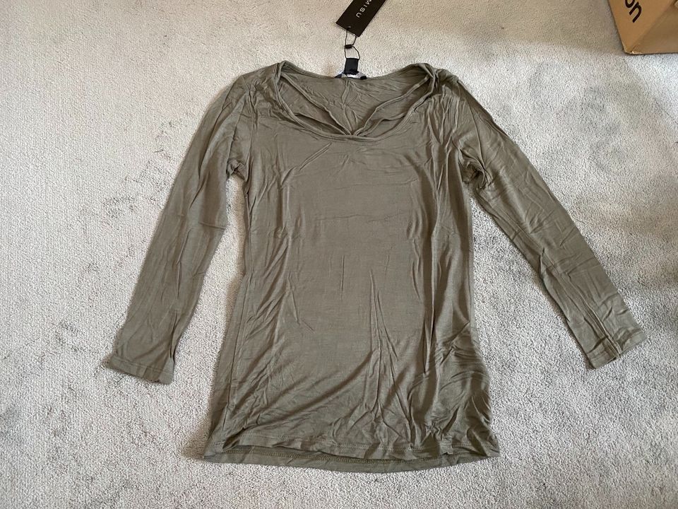 Verschiedene Tops Pullover Zara vero Moda Nike XS S in Neusäß