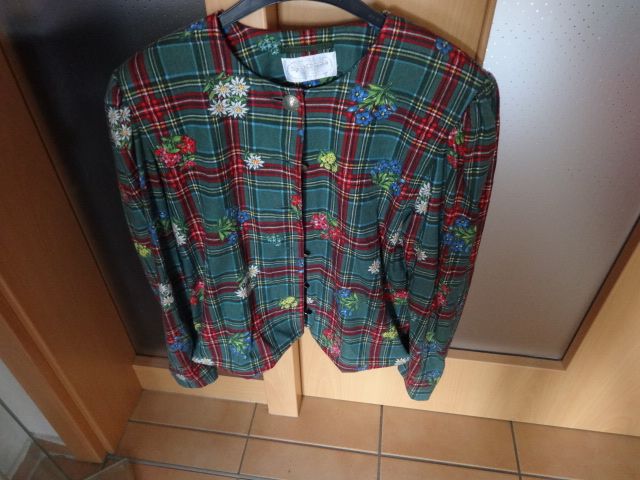 Set Jacke und Bermuda / kurze Hose im Trachtenstil vintage Gr. 40 in Lingen (Ems)