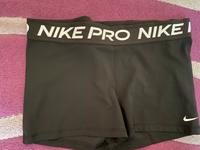 Verkaufe diese kurze Hose Sachsen - Großröhrsdorf Vorschau