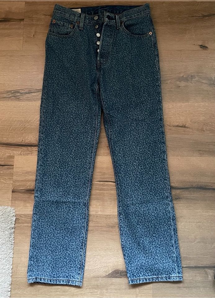 Levi‘s 501 Crop - Jeans Straight leg - 25/28 in Weilburg