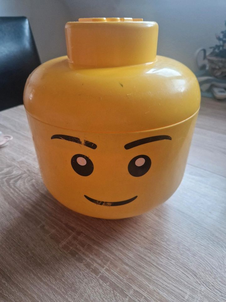 Lego Box Kopf Groß in Carlsberg