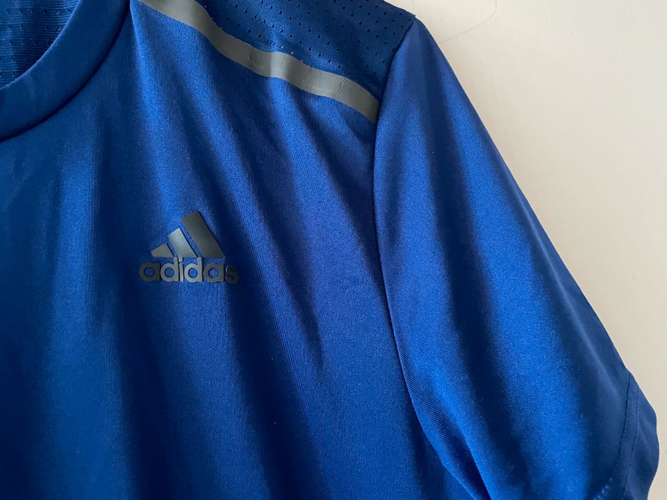 adidas, Shirt, Funktion, blau, M, neuwertig in Baar-Ebenhausen