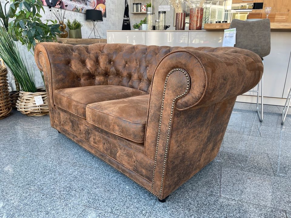 SOFA CAMBRIDGE 2-SITZER Chesterfield Couch Kare Design in Worms