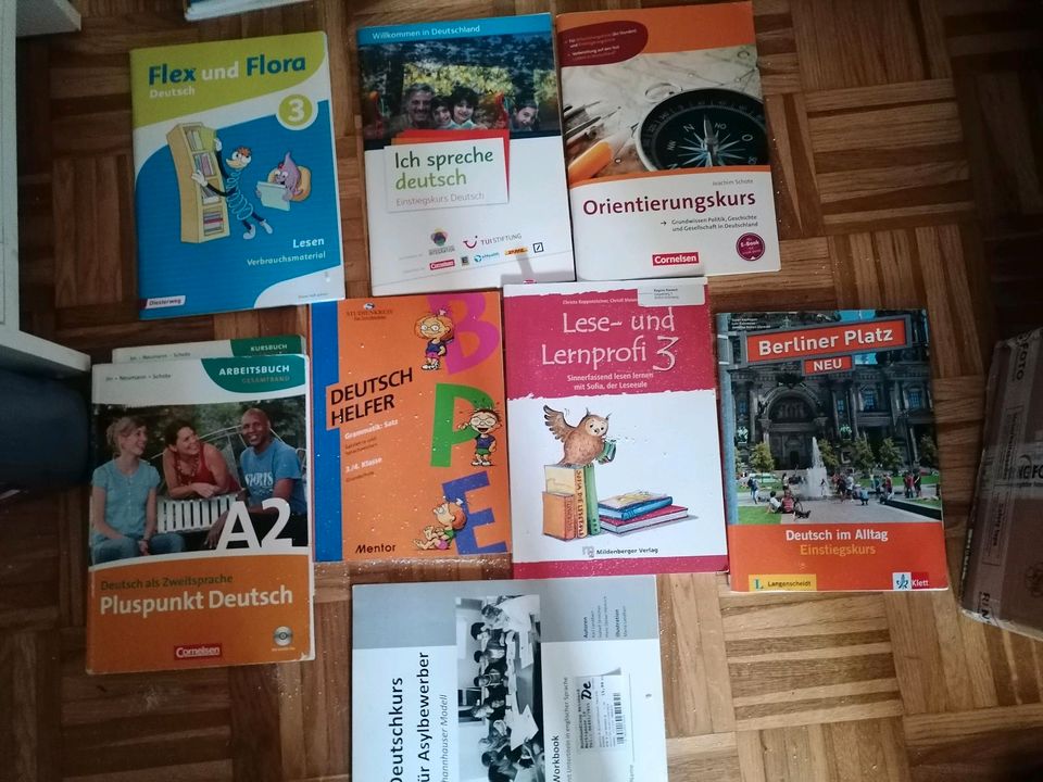 Verschiedene Bücher Serien von Deutsche Sprache von A bis B1 in Karben