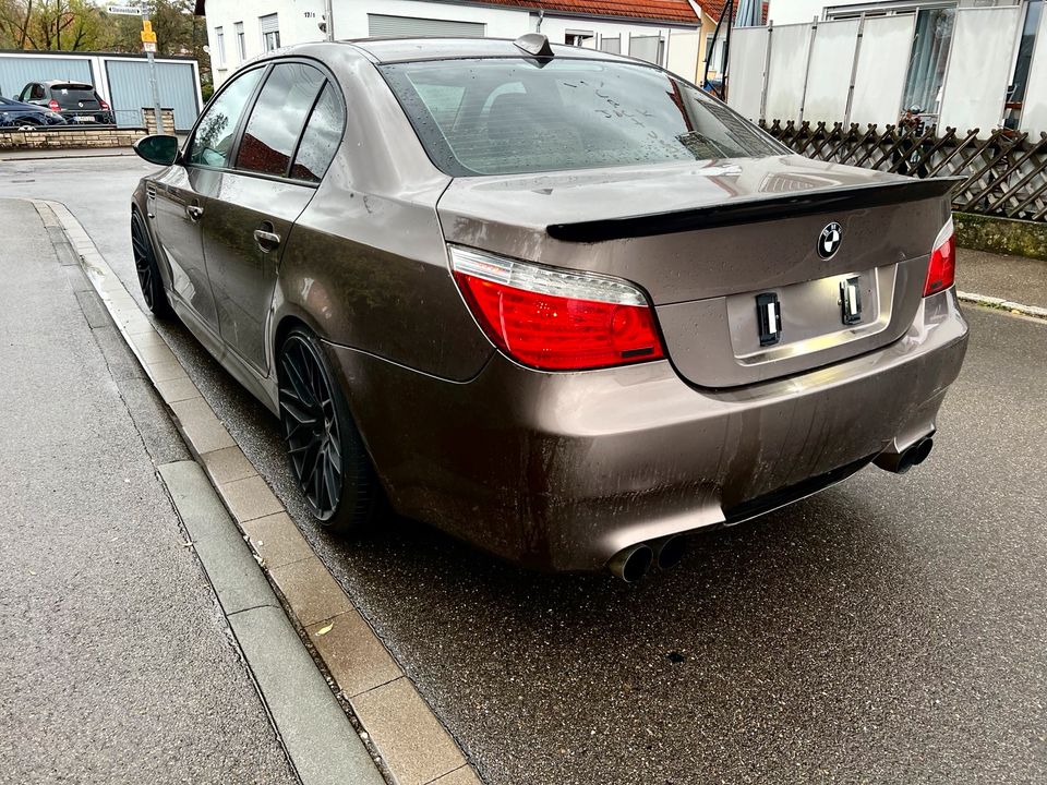 BMW 525i E60- M5 Optik* TÜV 12/24 in Oberndorf am Neckar