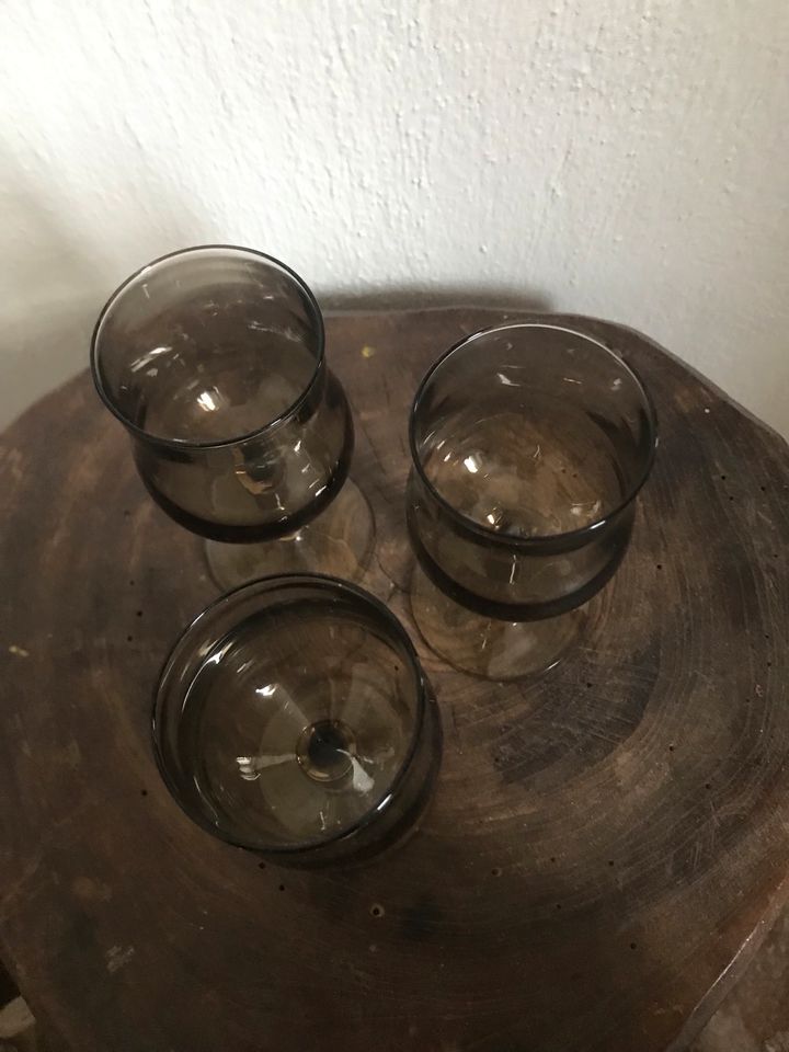 Vintage Gläser Weingläser 3 Stk. aus Rauchglas Luminarc/BP in Centrum