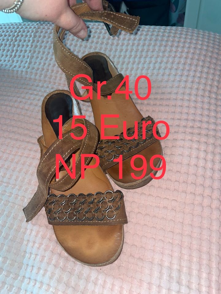 Schuhe gr 40 UGG Lacoste A.S.98 DKNY in Bochum