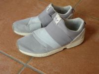 Adidas Sneaker zum reinschlüpfen Gr. 44 grau Hessen - Karben Vorschau